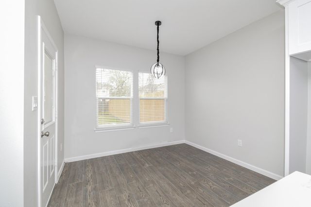 4719 19th Street B, Bacliff, TX 77518