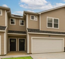 4719 19th Street B, Bacliff, TX 77518