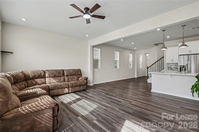 8109 Overmeadow Lane, Charlotte, NC 28269