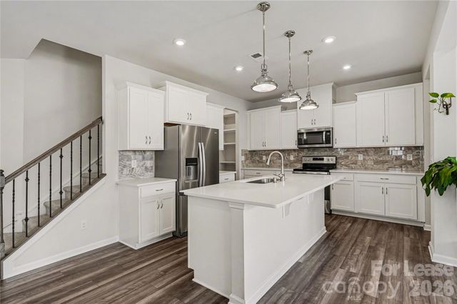 8109 Overmeadow Lane, Charlotte, NC 28269