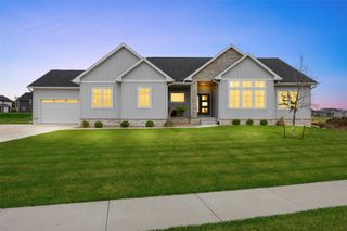 5267 Silver Rock Drive, Marion, IA 52302