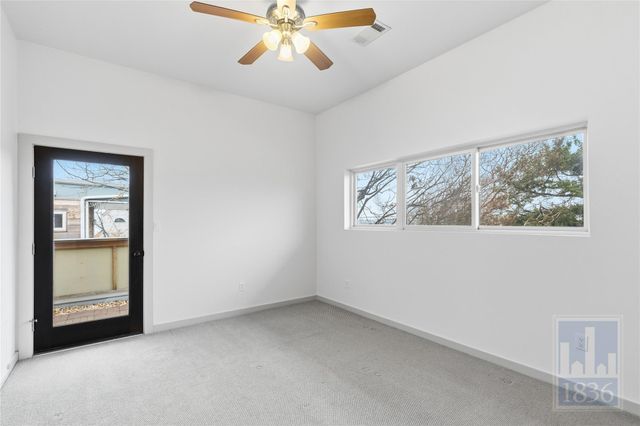 1520 Parker LN A, Austin, TX 78741