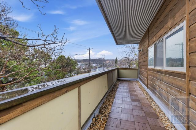 1520 Parker LN A, Austin, TX 78741