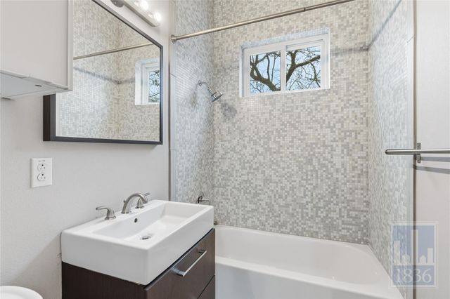 1520 Parker LN A, Austin, TX 78741