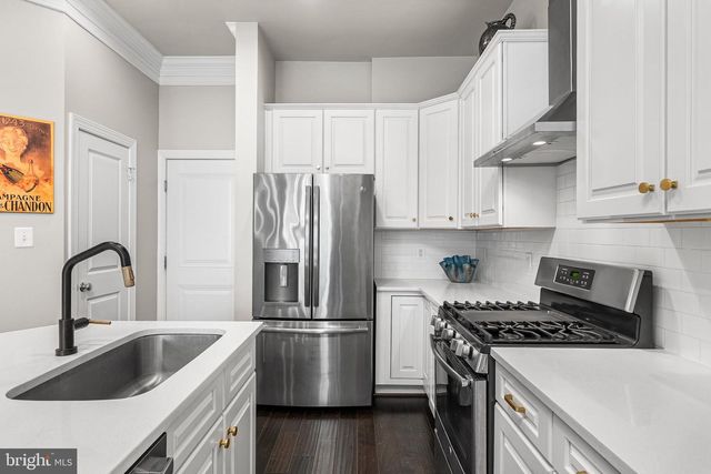 1316 S QUINN ST, Arlington, VA 22204