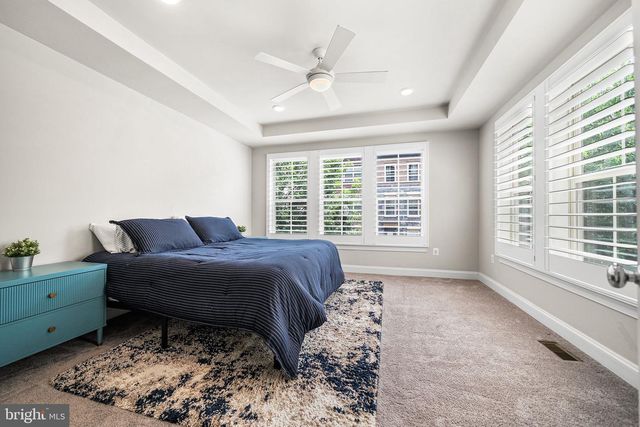 1316 S QUINN ST, Arlington, VA 22204