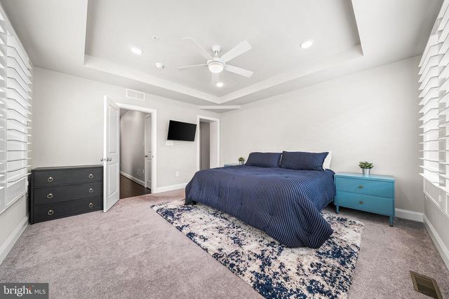 1316 S QUINN ST, Arlington, VA 22204
