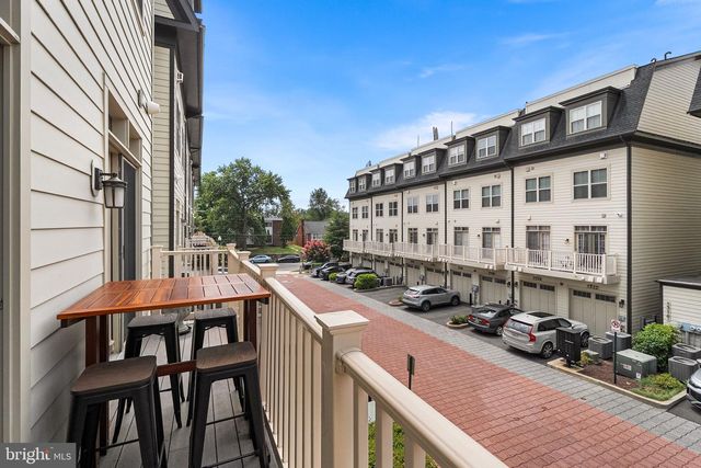 1316 S QUINN ST, Arlington, VA 22204