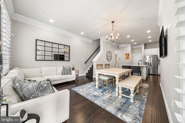 1316 S QUINN ST, Arlington, VA 22204