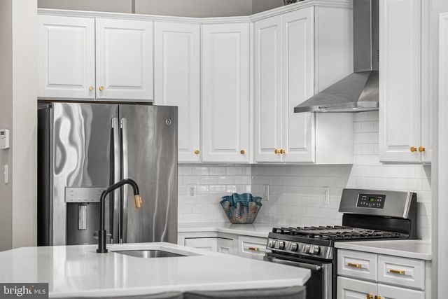 1316 S QUINN ST, Arlington, VA 22204