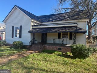 4 1/2 Barnard Avenue, Lagrange, GA 30241