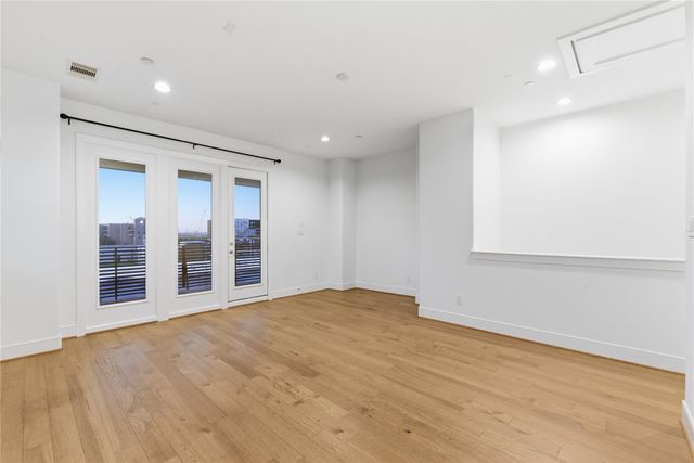 2412 Canal Street L, Houston, TX 77003