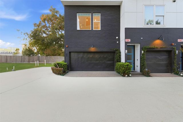 2412 Canal Street L, Houston, TX 77003