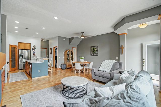 364 Valley Commons, Hudson, WI 54016