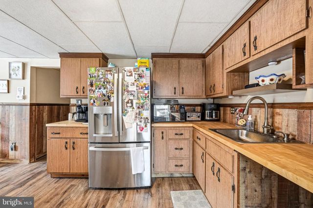 4 TOWNSEND AVE, Bridgeton, NJ 08302