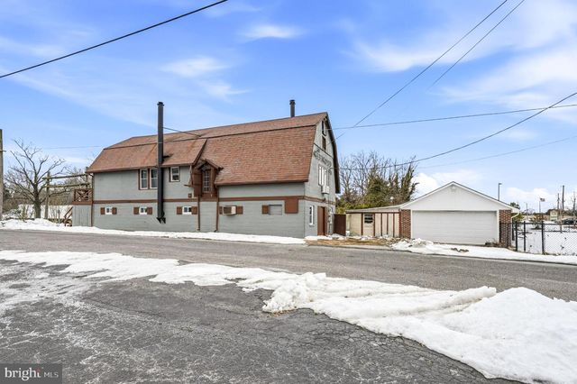 4 TOWNSEND AVE, Bridgeton, NJ 08302