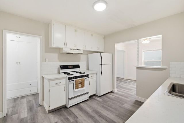 133 Oleander Avenue, Lemoore, CA 93245