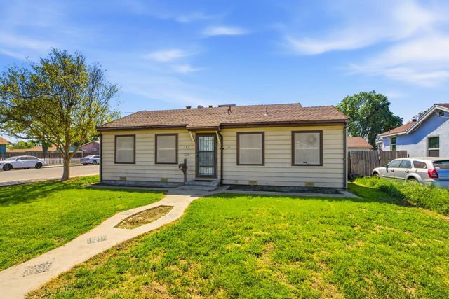 133 Oleander Avenue, Lemoore, CA 93245