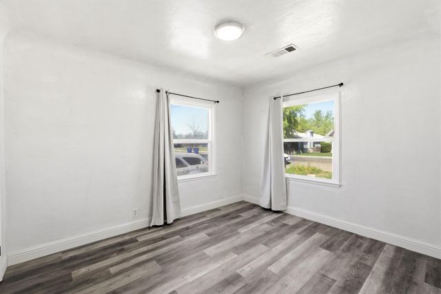 133 Oleander Avenue, Lemoore, CA 93245