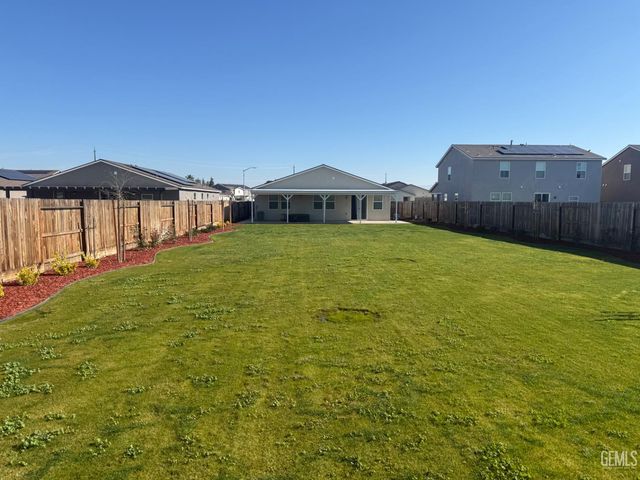 6611 Wind Wolfs Lane, Bakersfield, CA 93313