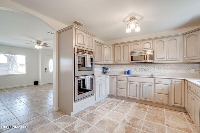 126 Bookter Street, Bay Saint Louis, MS 39520