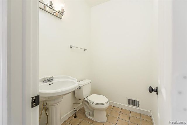 2611 Toben Road, Carleton, MI 48117