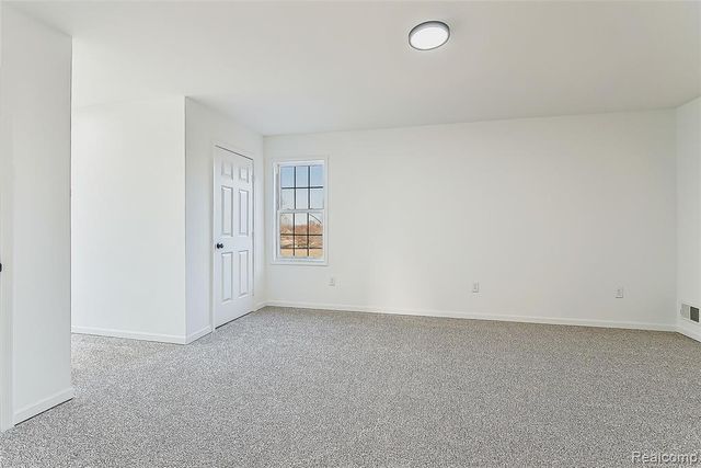 2611 Toben Road, Carleton, MI 48117