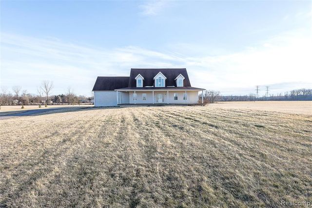 2611 Toben Road, Carleton, MI 48117