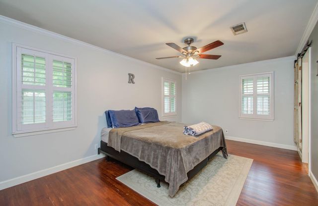 9002 Railton Street, Houston, TX 77080