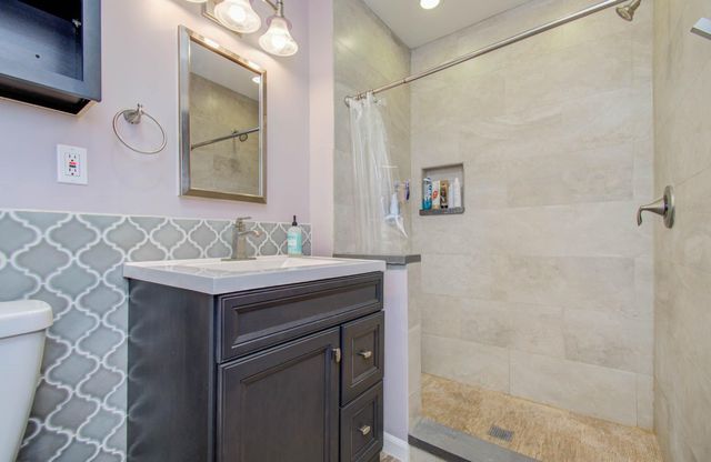 9002 Railton Street, Houston, TX 77080