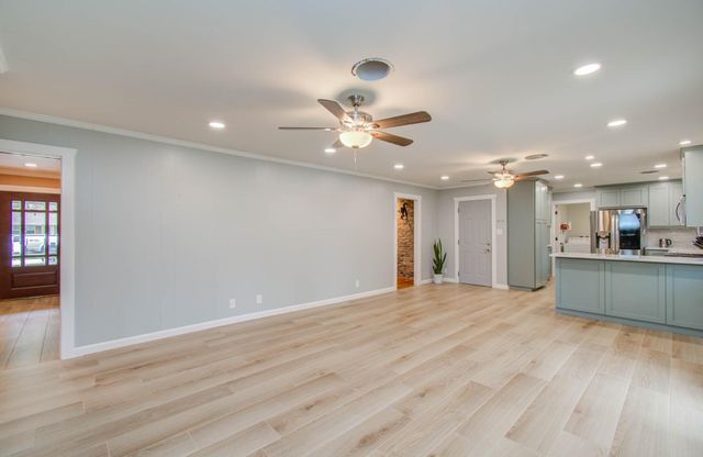 9002 Railton Street, Houston, TX 77080