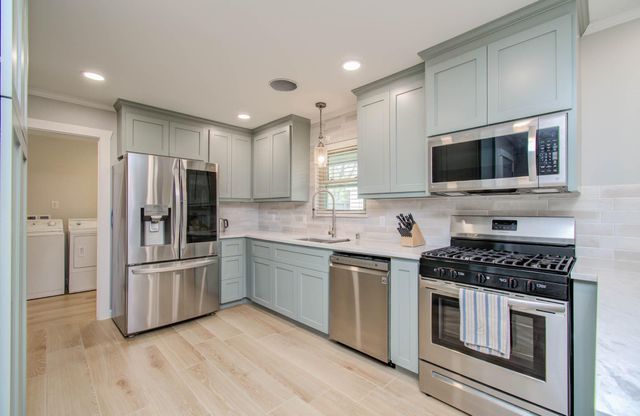 9002 Railton Street, Houston, TX 77080