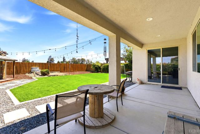 470 Daphne Lane, Lemoore, CA 93245