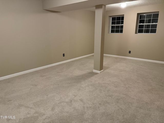 226 Post Oak Drive, Kingsport, TN 37663