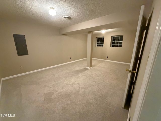 226 Post Oak Drive, Kingsport, TN 37663