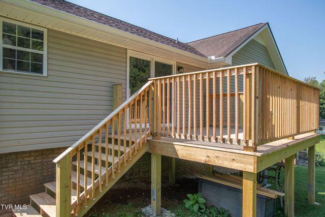 226 Post Oak Drive, Kingsport, TN 37663