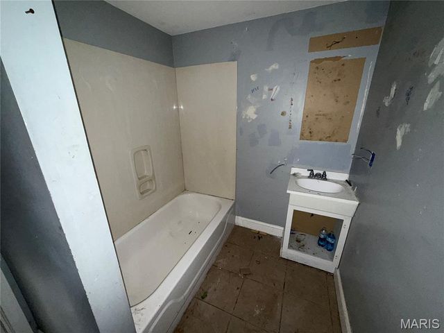 2554 Starling Airport Road, Arnold, MO 63010