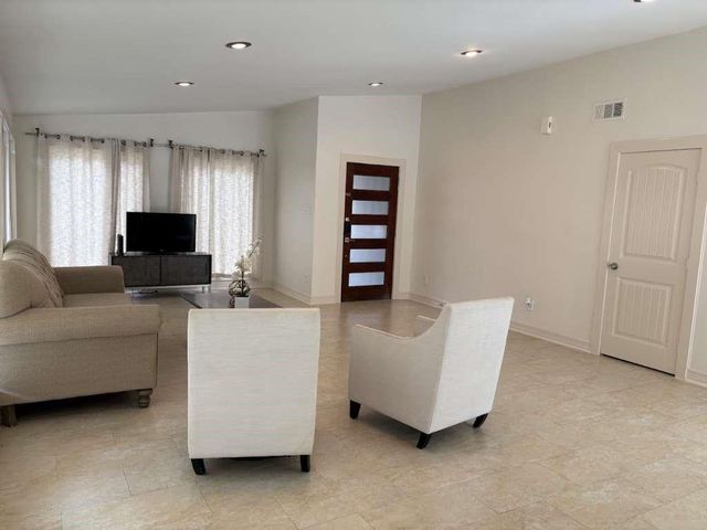 4711 Imogene Street, Houston, TX 77096