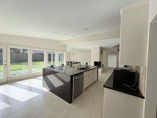 4711 Imogene Street, Houston, TX 77096