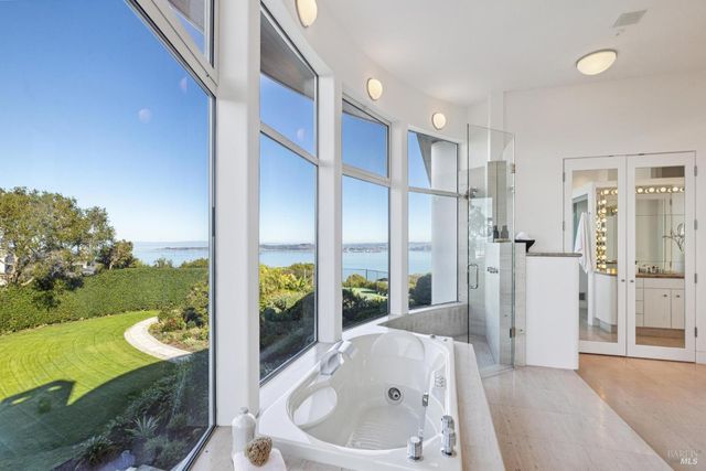 147 Gilmartin Dr, Tiburon, CA 94920