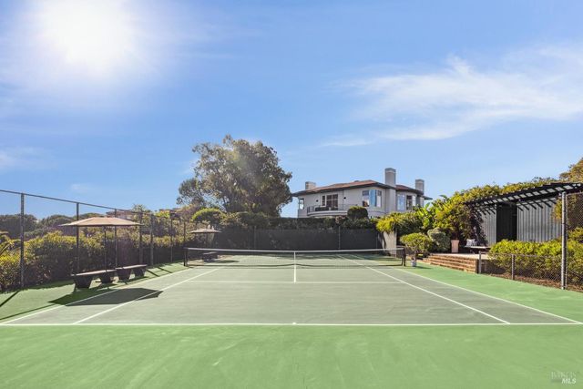 147 Gilmartin Dr, Tiburon, CA 94920