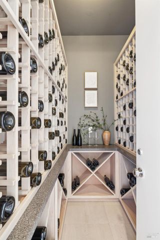 147 Gilmartin Dr, Tiburon, CA 94920