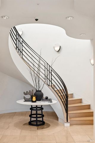 147 Gilmartin Dr, Tiburon, CA 94920