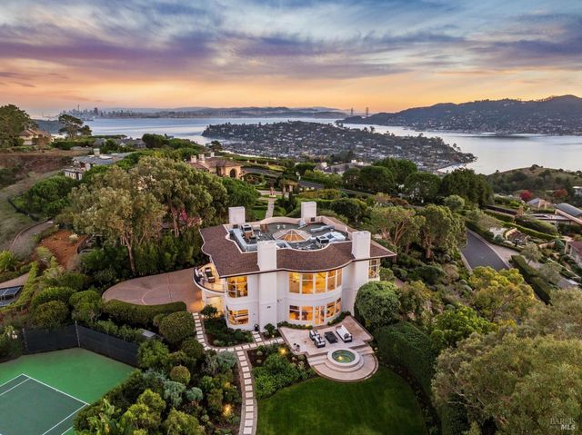 147 Gilmartin Dr, Tiburon, CA 94920