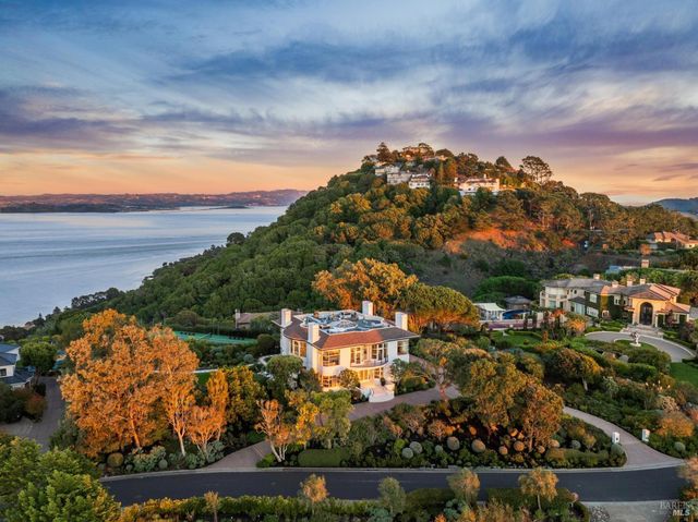 147 Gilmartin Dr, Tiburon, CA 94920