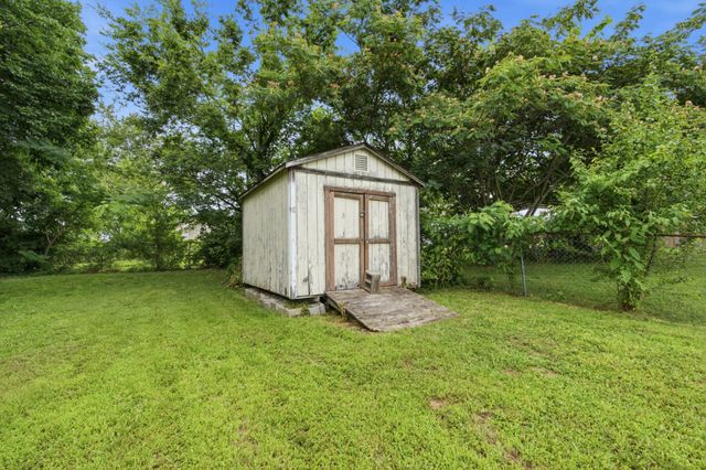 4044 Scotwood Dr, Nashville, TN 37211