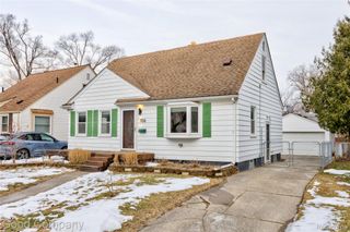 706 N Vermont Avenue, Royal Oak, MI 48067