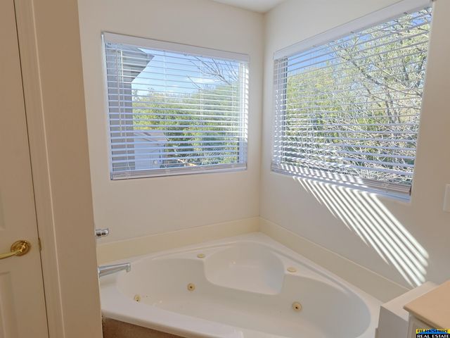 15218 Fowler Avenue, Omaha, NE 68116