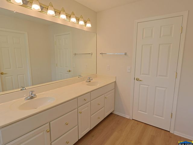 15218 Fowler Avenue, Omaha, NE 68116