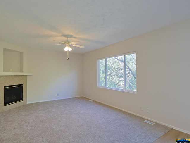 15218 Fowler Avenue, Omaha, NE 68116